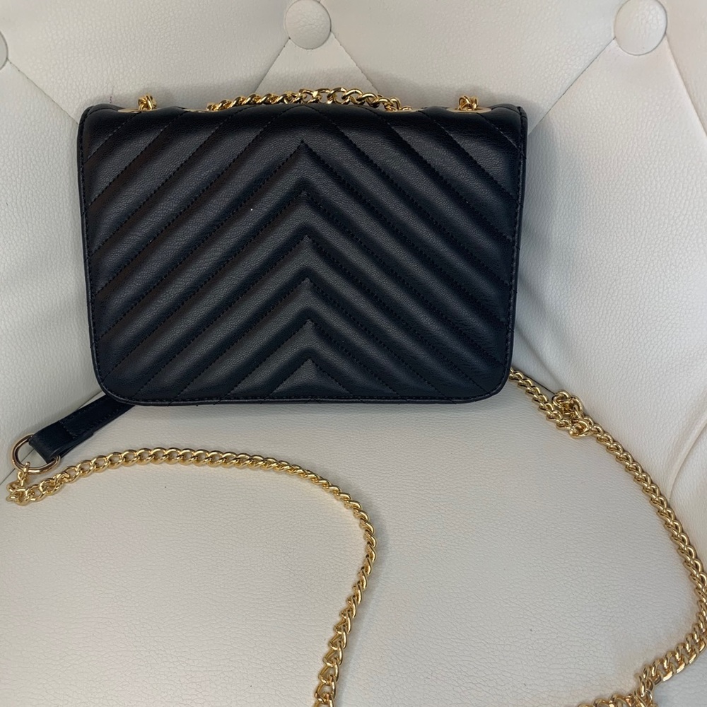 Forever 21 crossbody bag